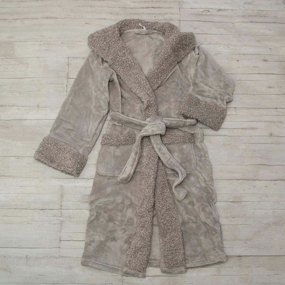 NWT Pottery Barn Faux Fur Trim Teddy Robe in Cloud Gray M